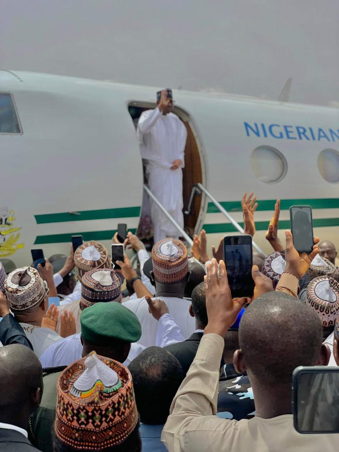 PHOTOS: Buhari, Aisha arrive Daura